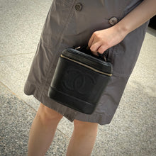 Load image into Gallery viewer, Chanel CC Vintage Caviar Vanity Case
