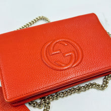 将图片加载到图库查看器，Gucci Soho 链条钱包 TWS
