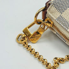 将图片加载到图库查看器，Louis Vuitton Damier Azur Eva Pochette TWS
