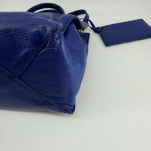将图片加载到图库查看器，Balenciaga 迷你 Papier 蓝色皮革 City 包
