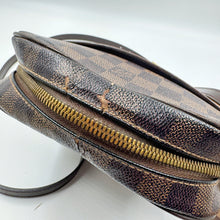 将图片加载到图库查看器，路易威登 Damier Ebene Ipanema TWS 包
