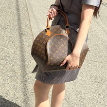 Load image into Gallery viewer, Louis Vuitton Monogram Ellipse Bag
