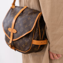 Load image into Gallery viewer, Louis Vuitton Monogram Saumur 30 Crossbody Bag
