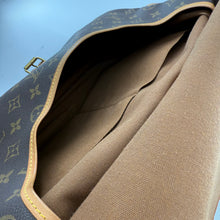 Load image into Gallery viewer, Louis Vuitton Monogram Saumur 30 Crossbody Bag
