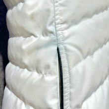 Load image into Gallery viewer, Canada Goose Lorette Parka Fusion Fit
