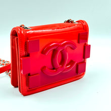 Load image into Gallery viewer, Chanel Limited Edition 2014 Runway Red Ombre CC Flap Bag
