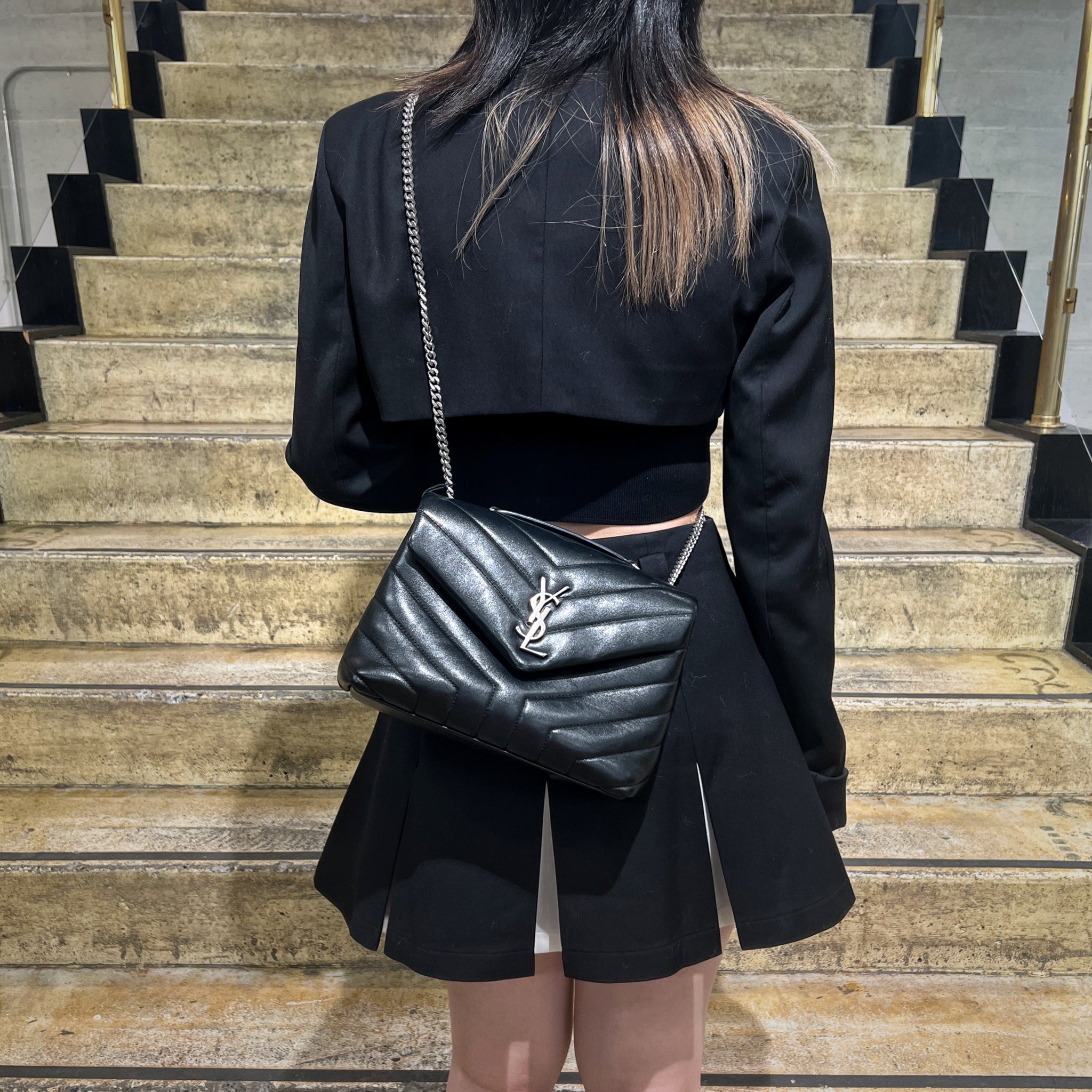 Loulou Mini Patent Leather Shoulder Bag in Black - Saint Laurent