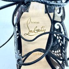Load image into Gallery viewer, Christian Louboutin Black Heels Size 36
