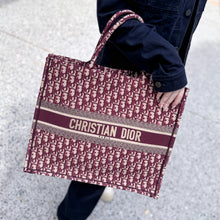 Load image into Gallery viewer, Dior Oblique Large Book Tote Burgundy
