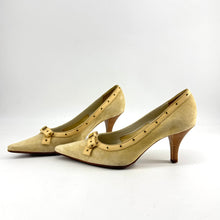 Load image into Gallery viewer, De Robert High Heels
