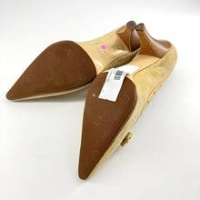 Load image into Gallery viewer, De Robert High Heels
