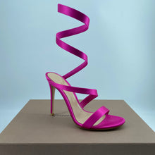 Load image into Gallery viewer, Gianvito rossi spin sandal
