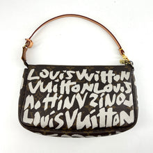 Load image into Gallery viewer, Louis Vuitton x Steffens sprouse pochette year 2001
