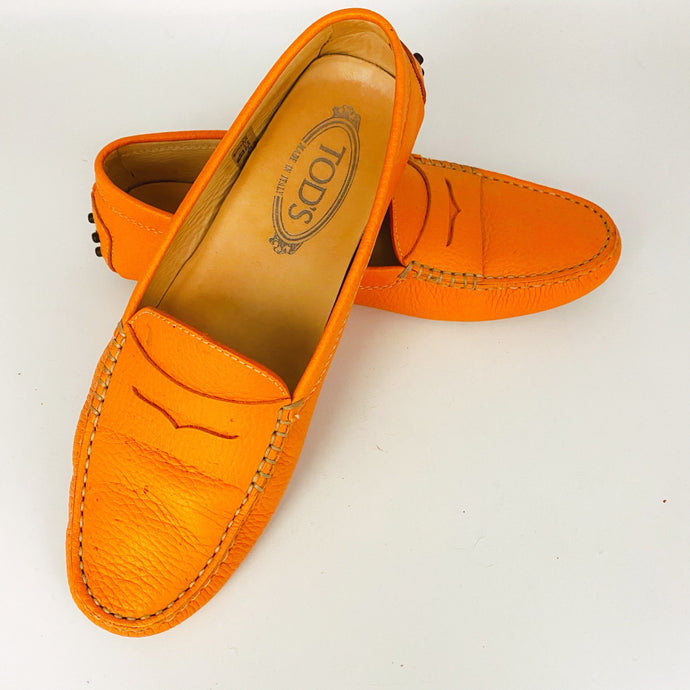 Tod's orange flat shoes
