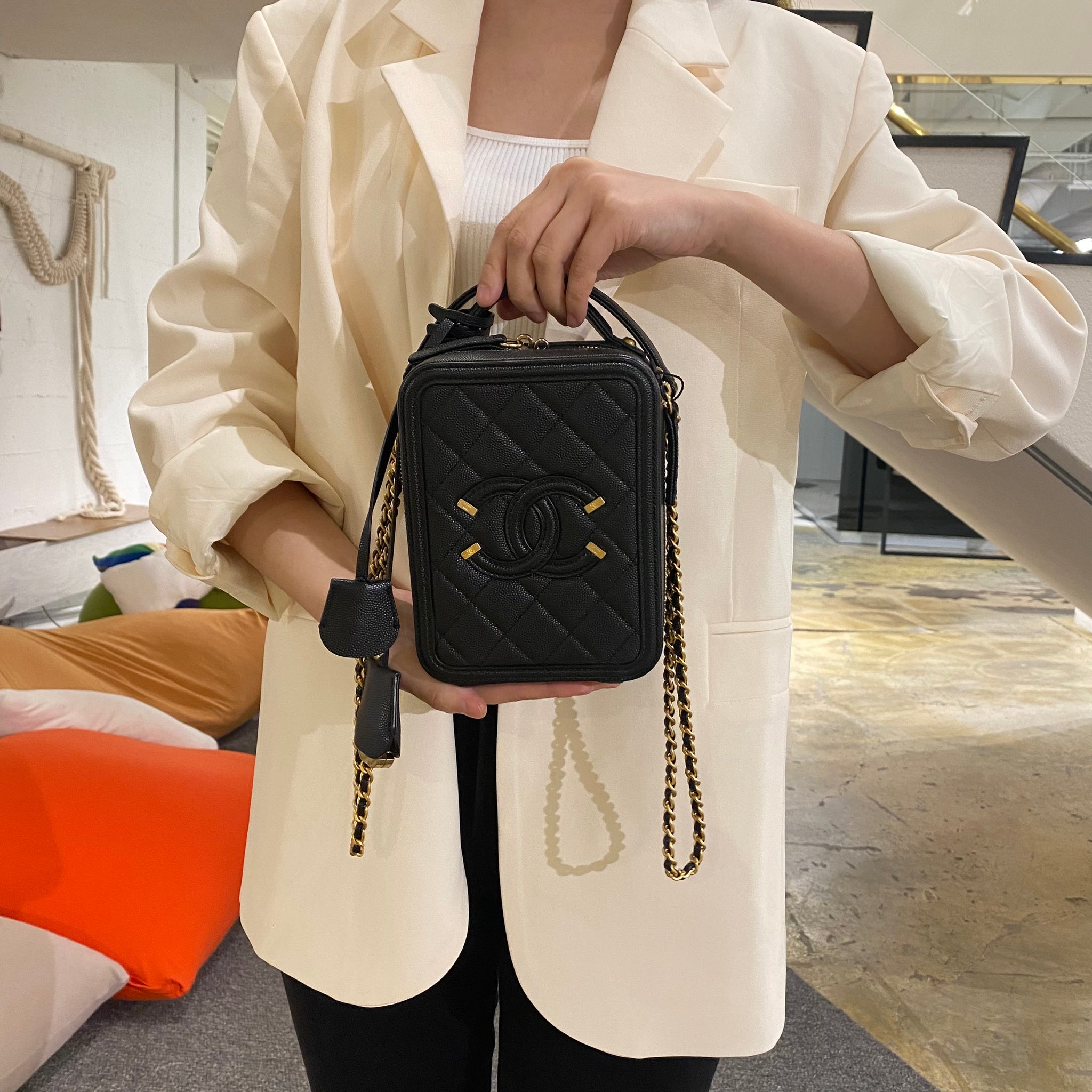 Chanel Vanity Case 2019 – Sheer Room