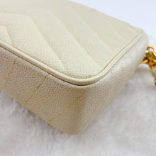 Load image into Gallery viewer, Chanel Cream Vintage Caviar Leather V Stitch Shoulder Bag
