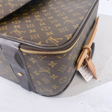 Load image into Gallery viewer, Louis Vuitton pegase 55 carry on
