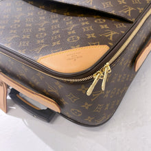 Load image into Gallery viewer, Louis Vuitton pegase 55 carry on
