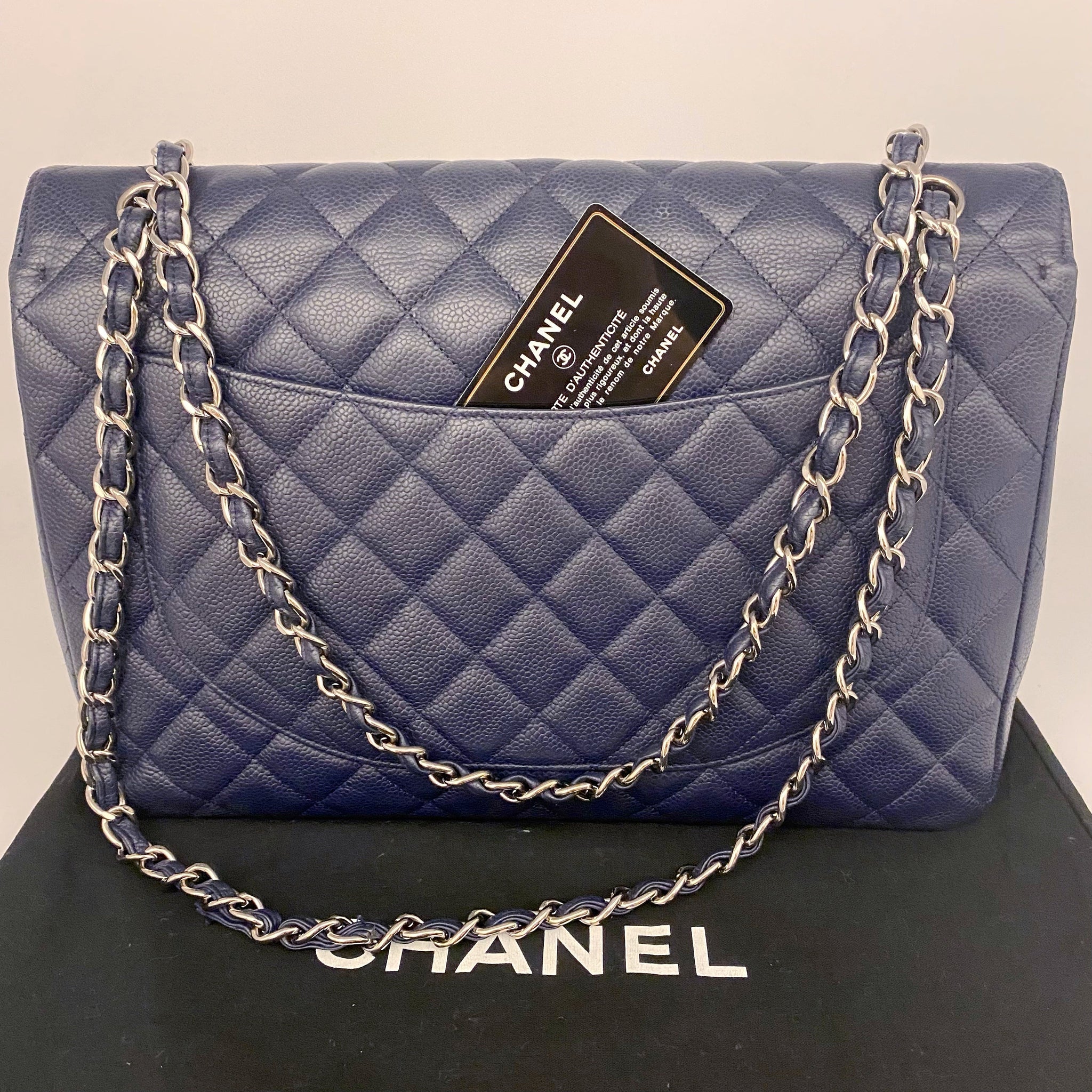 Chanel Timeless classic jumbo Light blue Leather ref.537152 - Joli Closet