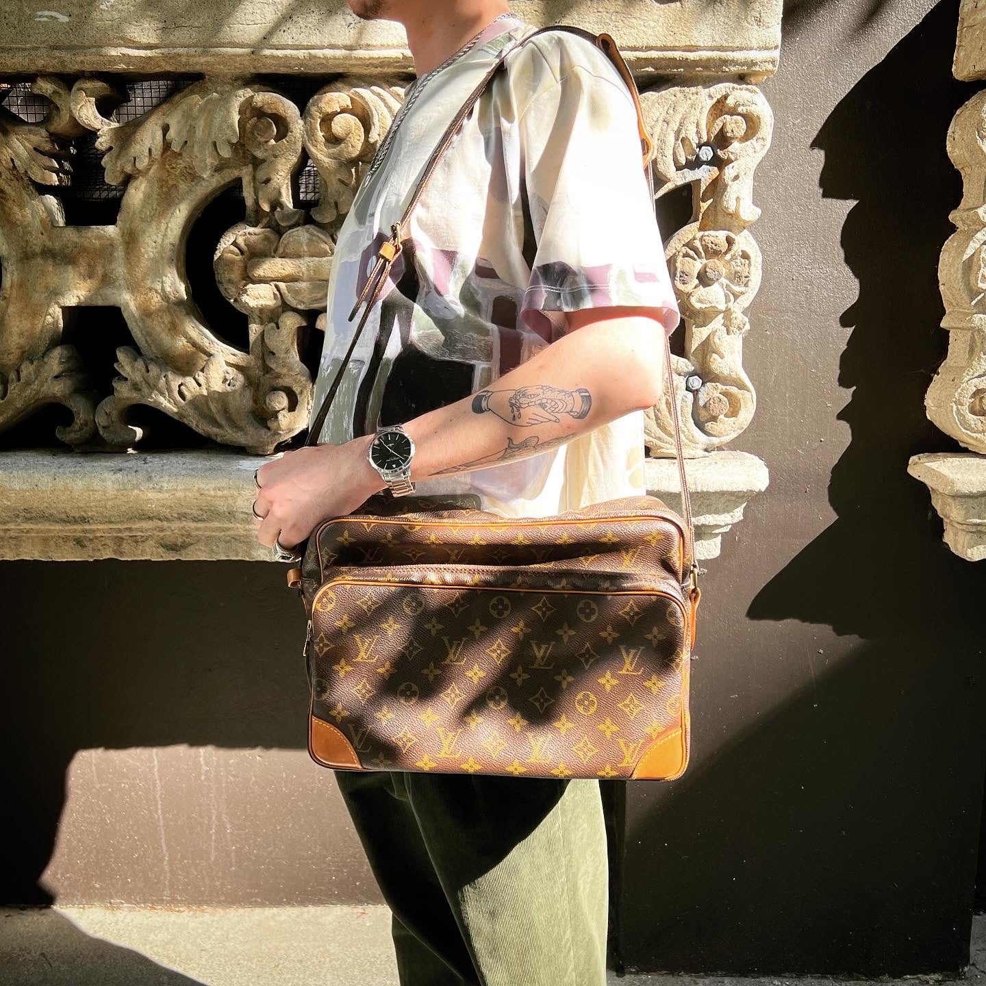 Louis Vuitton Nile Crossbody Bag – Consignment Corner
