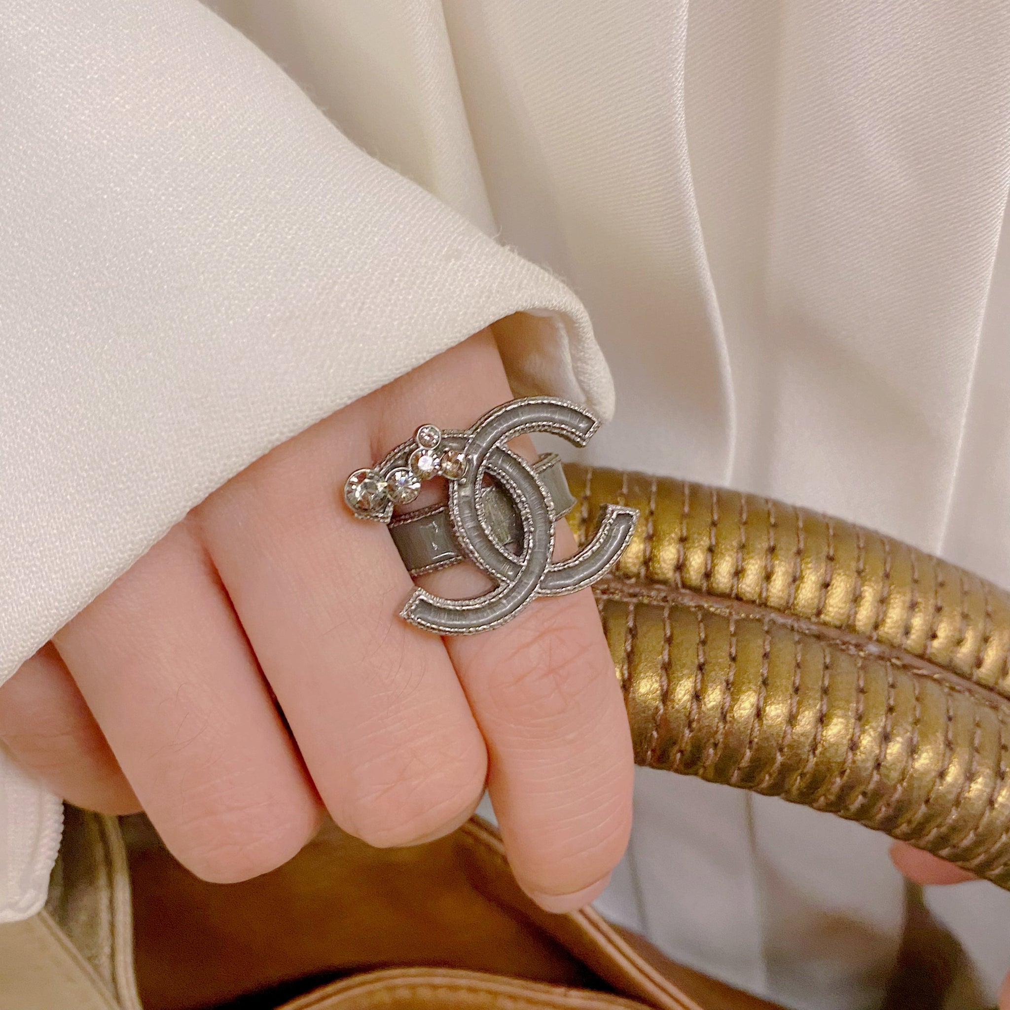 CC Logo Rhinestone Ring  Used  Preloved Chanel Ring  LXR Canada  Silver   Metal 2126JU10
