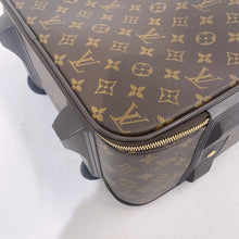 Load image into Gallery viewer, Louis Vuitton pegase 55 carry on
