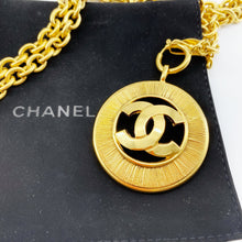 Load image into Gallery viewer, Chanel Vintage Necklace
