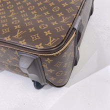 Load image into Gallery viewer, Louis Vuitton pegase 55 carry on
