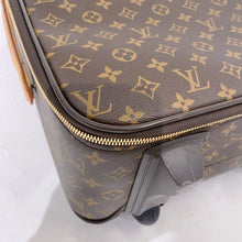 Load image into Gallery viewer, Louis Vuitton pegase 55 carry on
