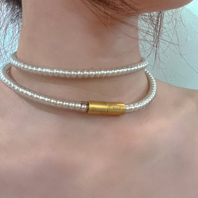 Chanel Vintage Pearl Chocker/ necklace