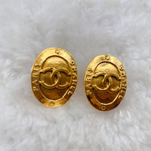 Load image into Gallery viewer, Chanel vintage gold ear clips
