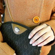 Load image into Gallery viewer, Dior honeycomb shoulder bag
