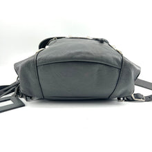 Load image into Gallery viewer, Balenciaga traveller city leather backpack pm
