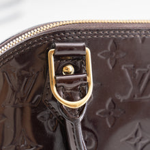 Load image into Gallery viewer, Louis Vuitton Amarante Monogram Vernis Alma PM Bag
