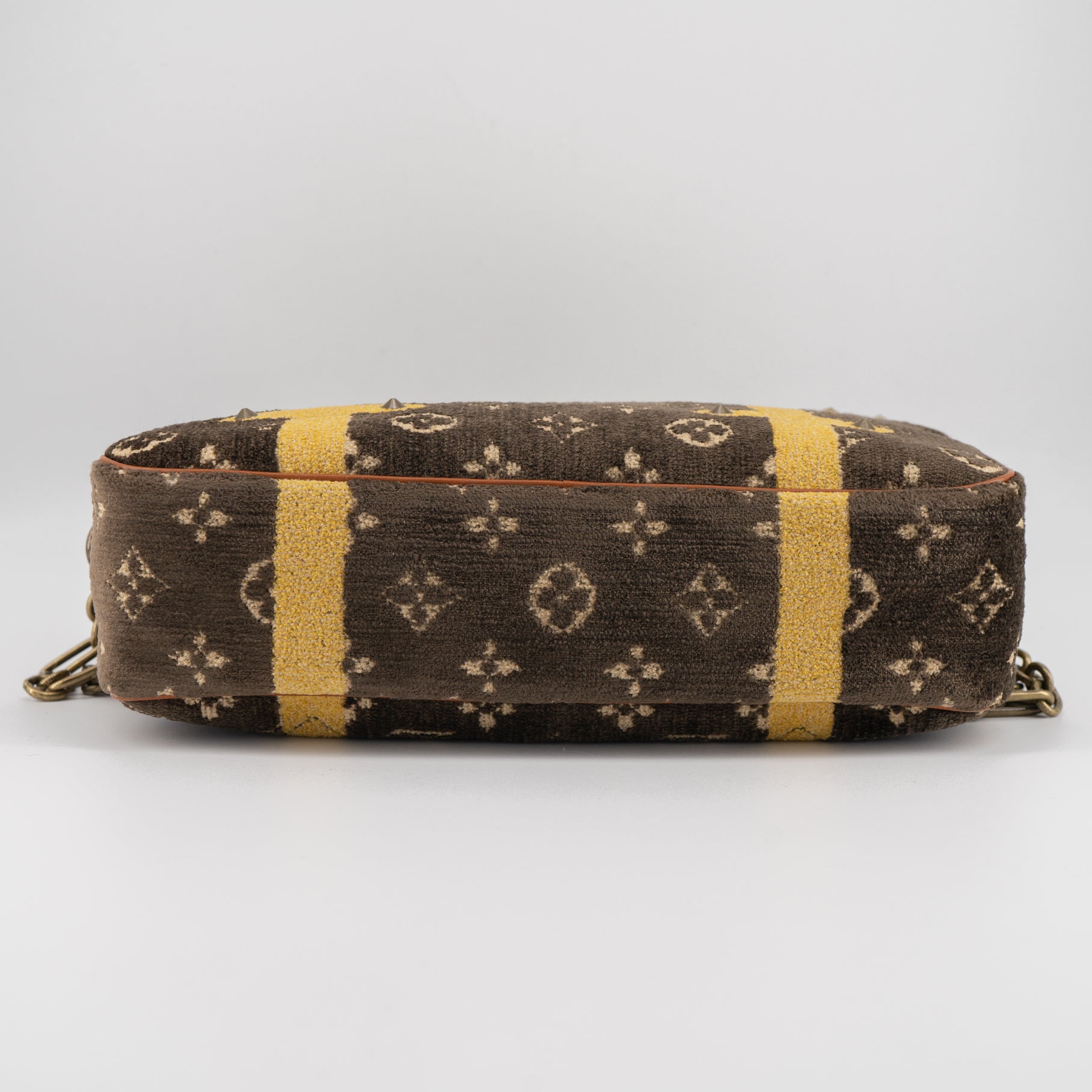 Trompe l'œil velvet handbag Louis Vuitton Multicolour in Velvet