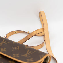 Load image into Gallery viewer, Louis Vuitton monogram waist bag
