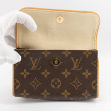 Load image into Gallery viewer, Louis Vuitton monogram waist bag
