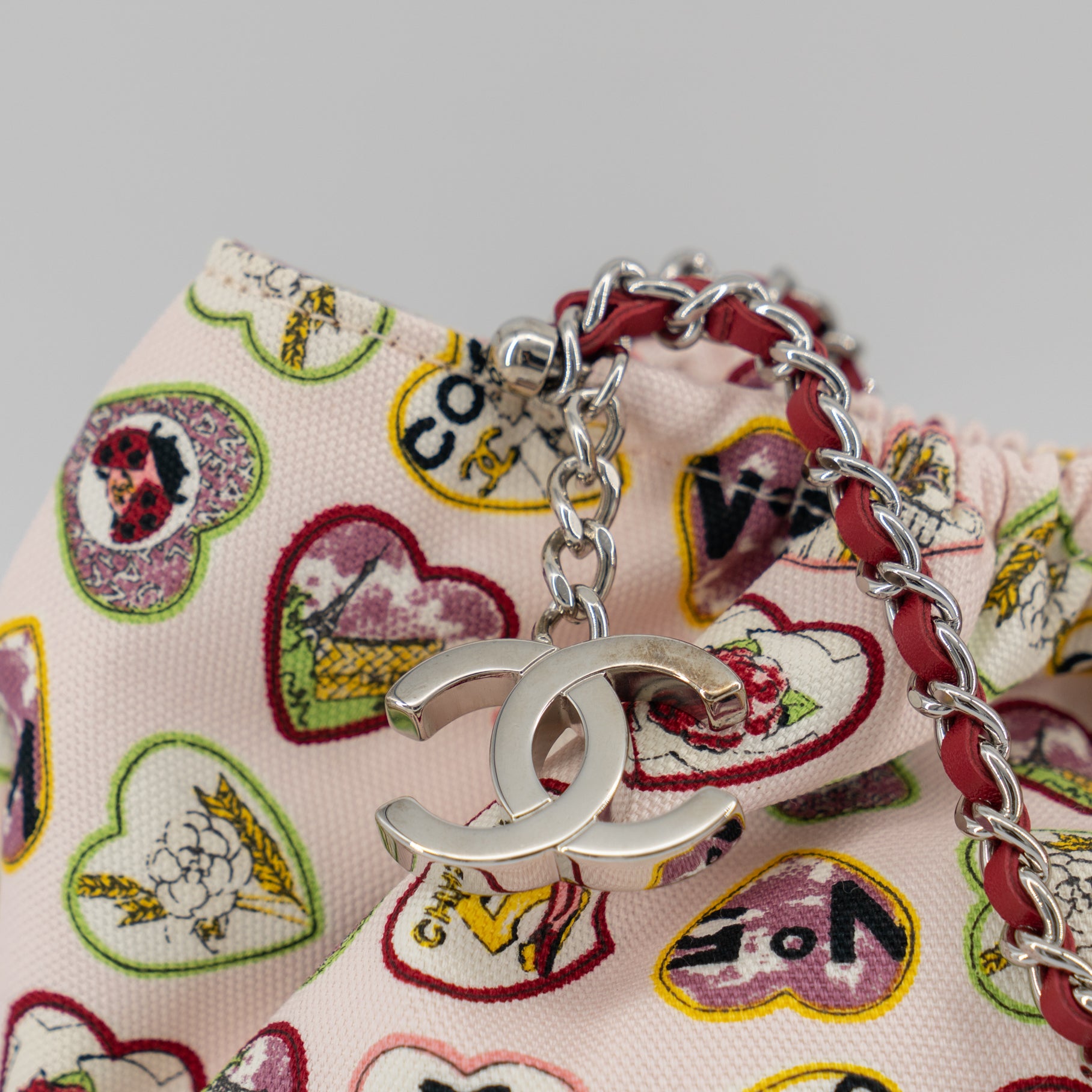 Chanel Valentine Heart Motif Chain Hand Bag – Sheer Room