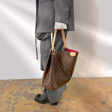 Load image into Gallery viewer, Louis Vuitton Graceful MM Shoulder Bag
