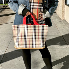 Load image into Gallery viewer, BURBERRY classic tote
