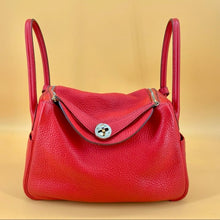 Load image into Gallery viewer, HERMES Lindy26 leather bag
