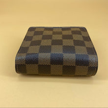 Load image into Gallery viewer, LOUIS VUITTON damier wallet
