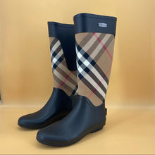 Load image into Gallery viewer, BURBERRY classic rain boots
