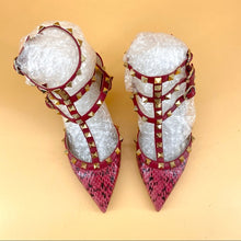 Load image into Gallery viewer, Valentino Garavani snakeskin sandals
