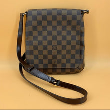 Load image into Gallery viewer, LOUIS VUITTON Damier Ebene Musette Salsa Bag
