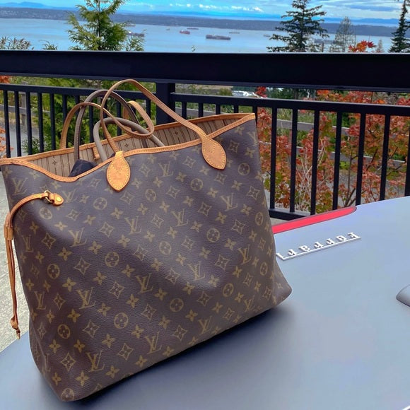 LOUIS VUITTON Neverfull GM tote