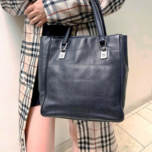 Load image into Gallery viewer, CHANEL Vintage chocolate bar leather tote TWS pop
