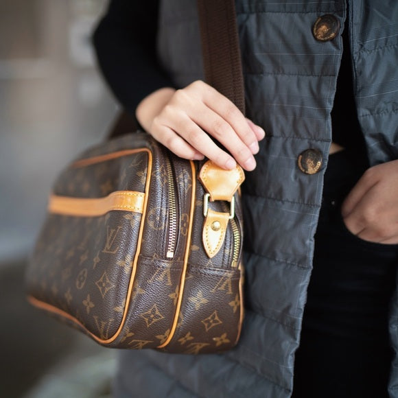 Louis Vuitton Reporter Handbag 322837