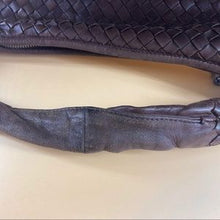 Load image into Gallery viewer, BOTTEGA VENETA vintage Veneta leather bag
